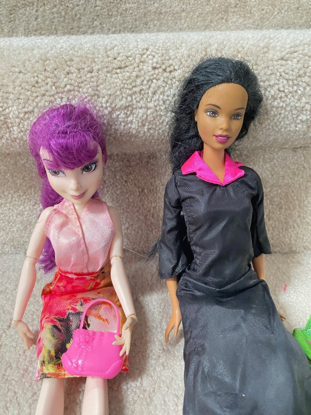 Disney Descendants  Mai Fashion Doll